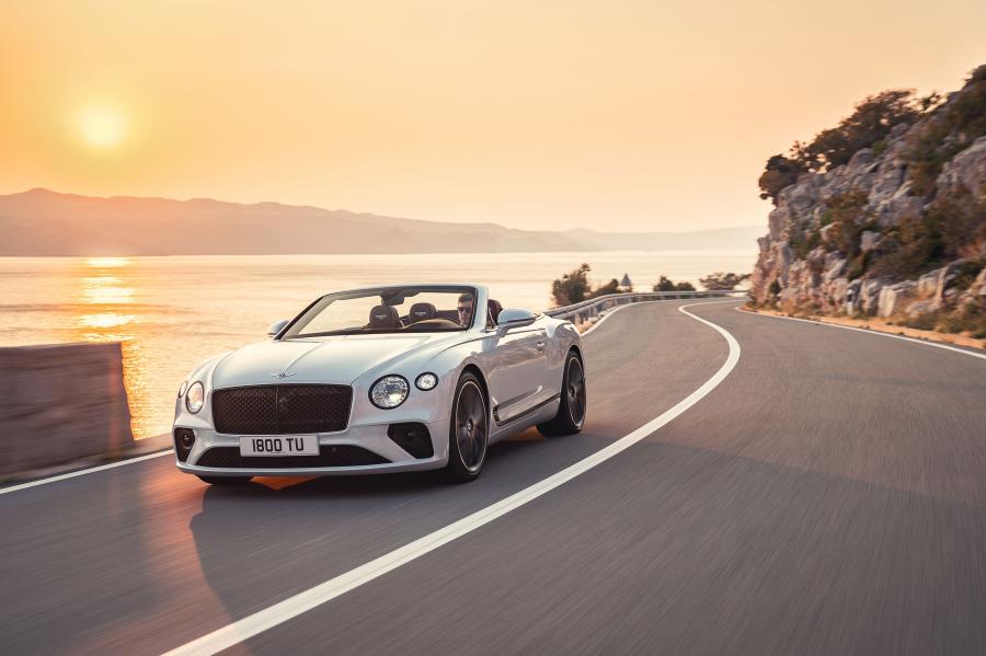  Bentley Continental GT Convertible 2019 года  (WW) (фото 3 из 46)